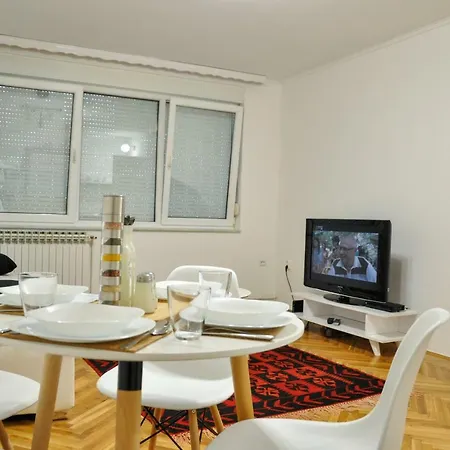 アパート Zvekir - Old Town *